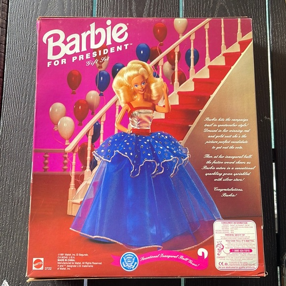 - NRFB - Rare Barbie For President- Recalled for Using Presidential Seal 😳 - Picture 6 of 9